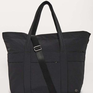 Lululemon On My Level Duffel 30L